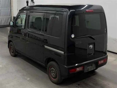 Toyota Pixis Van