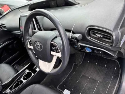 Toyota Prius PHV