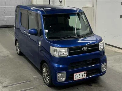 Toyota Pixis Mega