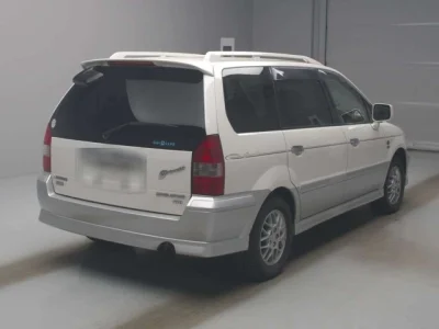 Mitsubishi Chariot Grandis
