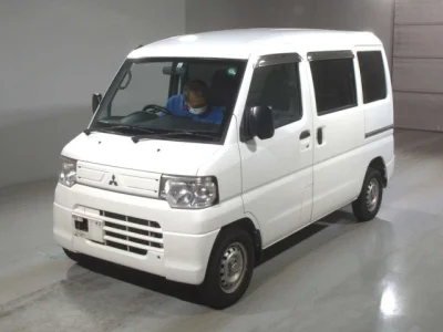 Mitsubishi Minicab Van