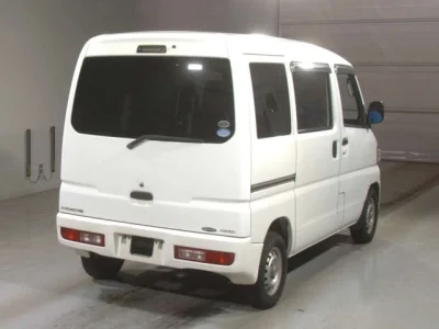 Mitsubishi Minicab Van