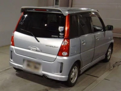 Subaru Pleo