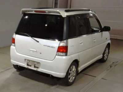 Subaru Pleo