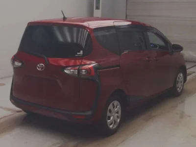 Toyota Sienta