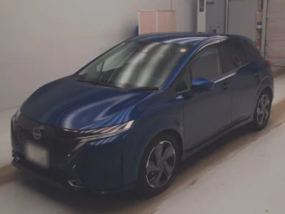 Nissan Aura