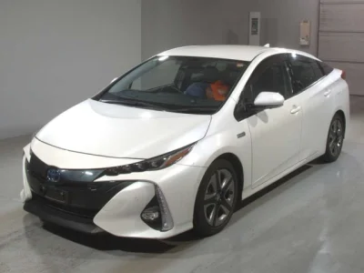 Toyota Prius PHV