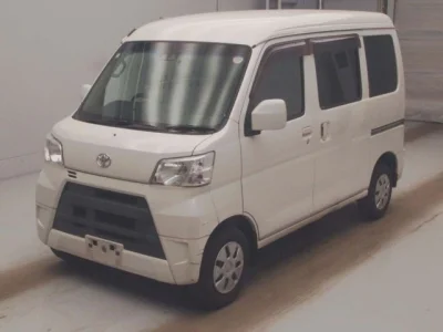 Toyota Pixis Van