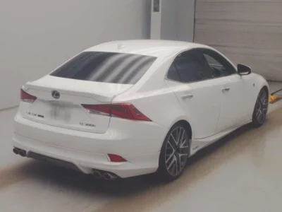 Lexus IS300h