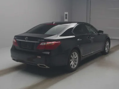 Lexus LS460L