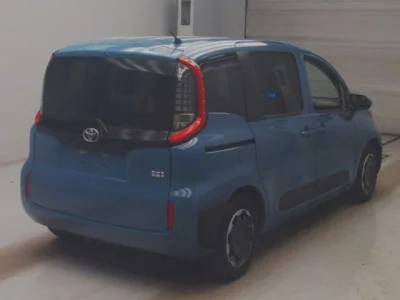 Toyota Sienta