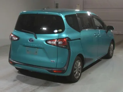 Toyota Sienta