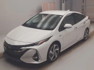 Toyota Prius PHV