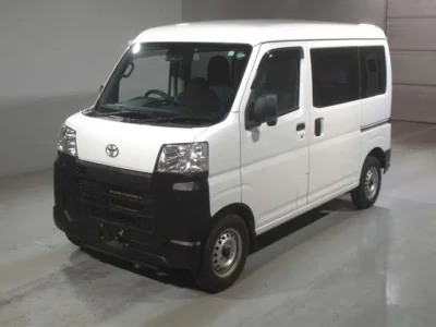 Toyota Pixis Van