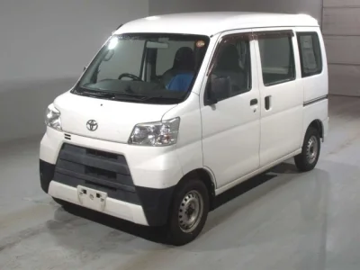 Toyota Pixis Van