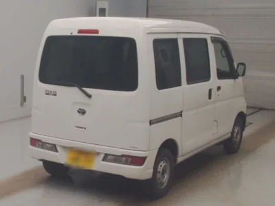 Toyota Pixis Van