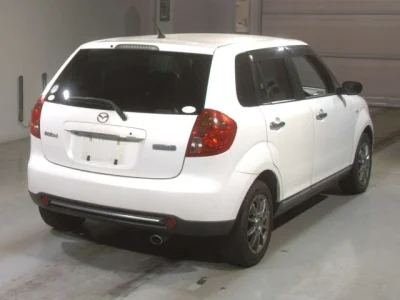 Mazda Verisa