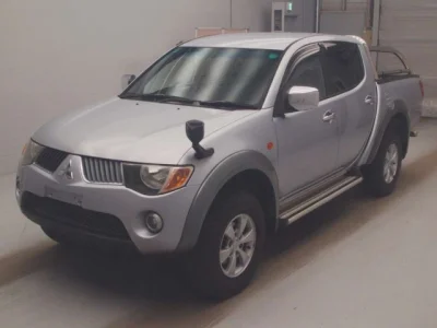 Mitsubishi Triton