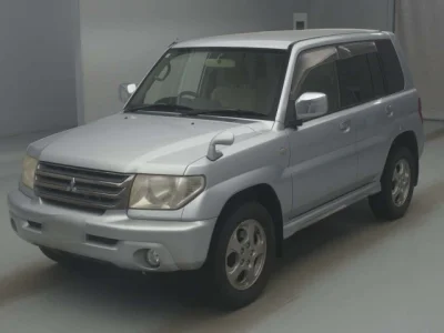 Mitsubishi Pajero iO