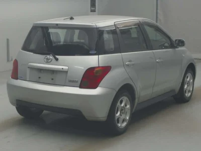 Toyota Ist