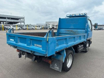 Mitsubishi Fuso Canter