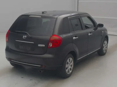 Mazda Verisa
