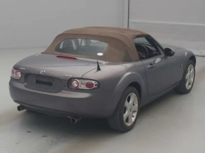Mazda Roadster