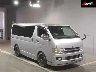 Toyota HiAce Van