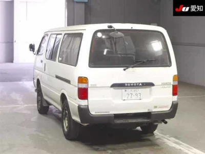 Toyota HiAce Van