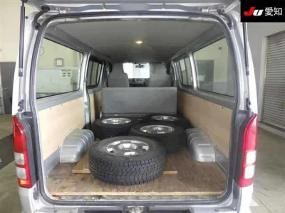 Toyota HiAce Van