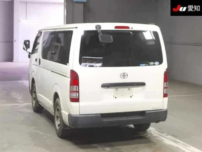 Toyota HiAce Van