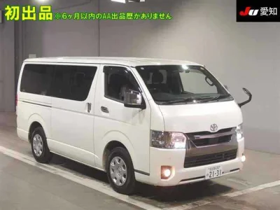 Toyota HiAce Van