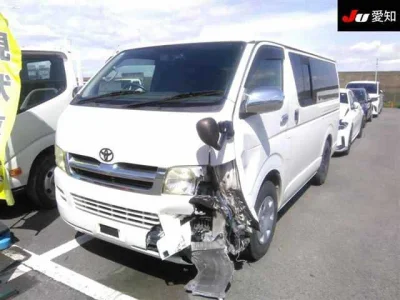 Toyota HiAce Van