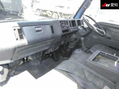 Mazda Titan