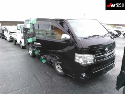 Toyota HiAce Van