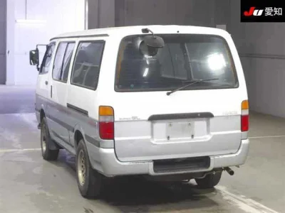Toyota HiAce Van