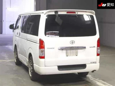 Toyota HiAce Van