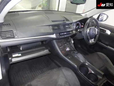 Lexus CT200h