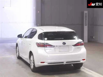 Lexus CT200h