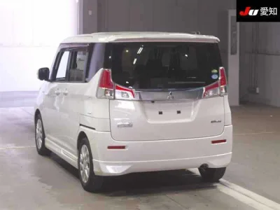 Mitsubishi Delica D:2