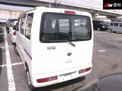 Toyota Pixis Van