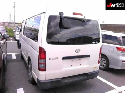 Toyota HiAce Van