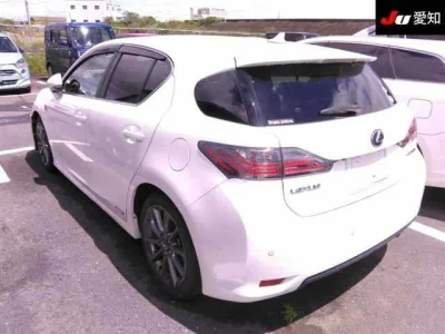 Lexus CT200h