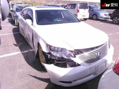 Lexus LS600hL