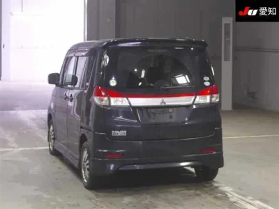 Mitsubishi Delica D:2