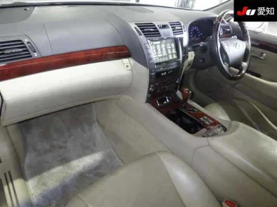 Lexus LS600hL
