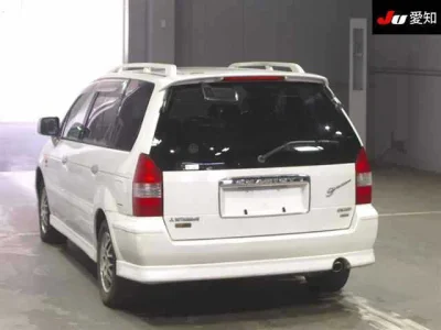Mitsubishi Chariot Grandis