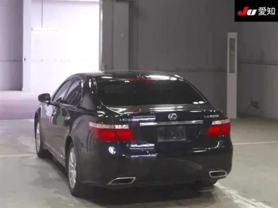 Lexus LS600h