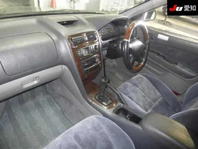 Mitsubishi Legnum