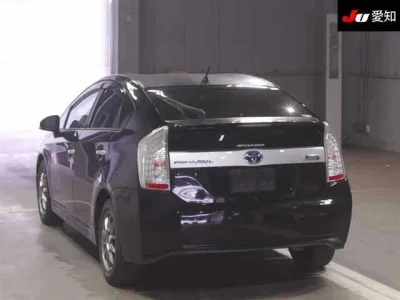 Toyota Prius PHV